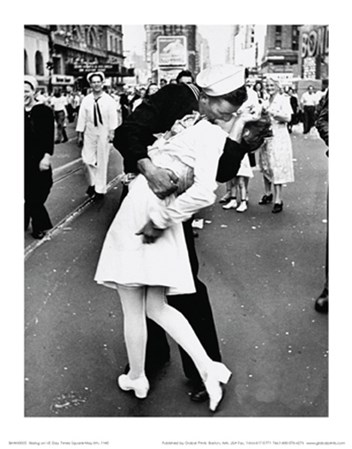 time square day. Kissing on VJ Day - Times