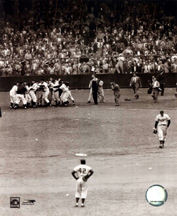 Framed Bobby Thomson - 1951 Home Run Celebration (at home plate) Print