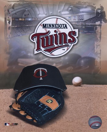 Framed Minnesota Twins - &#39;05 Logo / Cap and Glove Print