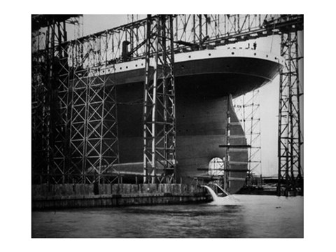 Framed Titanic Constructed at the Harland and Wolff Shipyard in Belfast Photo Print