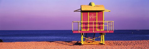 Framed Lifeguard Hut, Miami Beach, Florida, USA Print