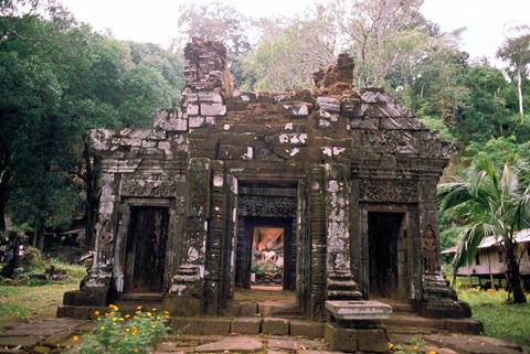 Framed Temple Sanctuary, Wat Phu Khmer Ruins, Champasak, Laos Print