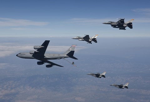 Framed Four F-16&#39;s and a KC-135 over Arizona Print