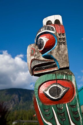 Framed Totem poles, Gold River, Vancouver, British Columbia Print