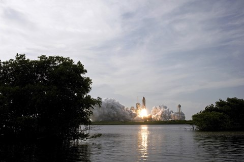 Framed Space Shuttle Endeavour lifts Off from Kennedy Space Center Print