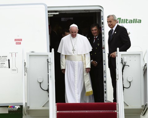 Framed Pope Francis arrives at Andrews Air Force Base in Maryland, September 22, 2015 Print