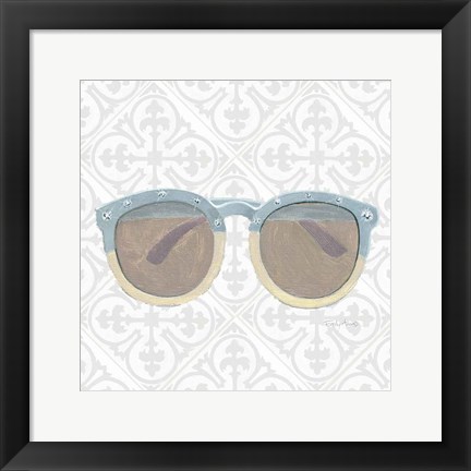 Framed Must Have Fashion I Gray White Print