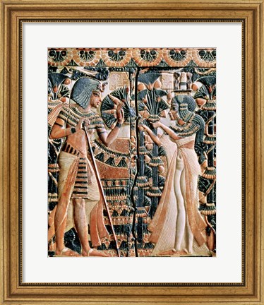 Framed Tutankhamun and his wife Ankhesenamun in a garden Print