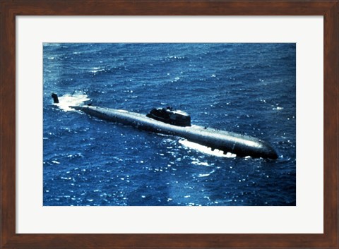Framed Soviet Victor 1 Class Nuclear-Powered Attack Submarine Print