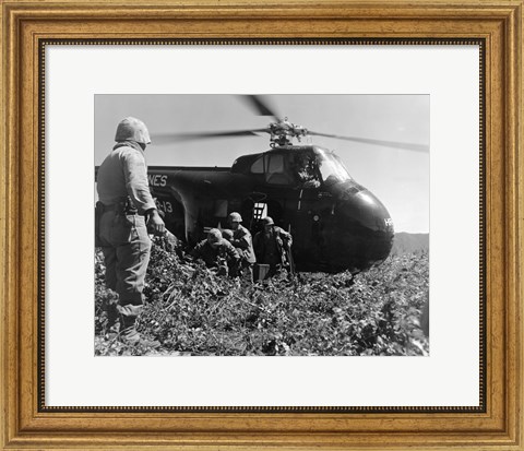 Framed Korea, US Marine Corps, soldiers exiting military helicopter Print