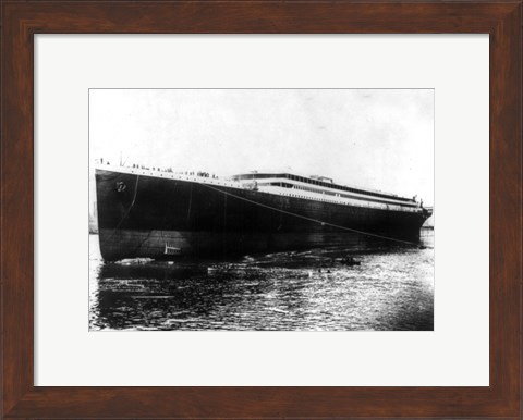 Framed Titanic photograph Print