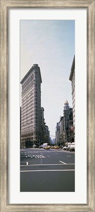 Framed Low angle view of an office building, Flatiron Building, New York City Print