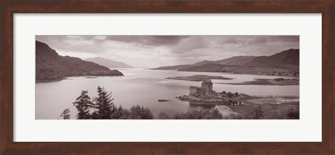 Framed Eilean Donan Castle on Loch Alsh &amp; Duich Scotland Print