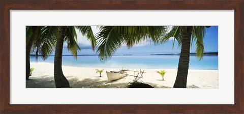 Framed Outrigger boat on the beach, Aitutaki, Cook Islands Print