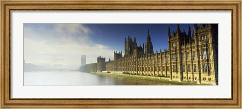 Framed Government building at the waterfront, Houses Of Parliament, Thames River, London, England Print
