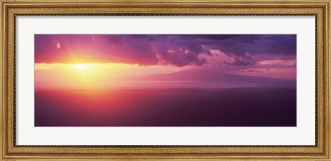 Framed Sunset over the pacific ocean, Hawaii Print