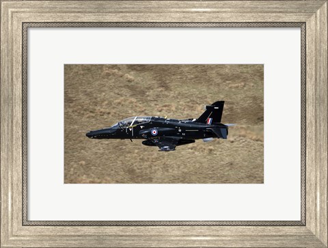 Framed Hawk T2 jet trainer aircraft of the Royal Air Force Print