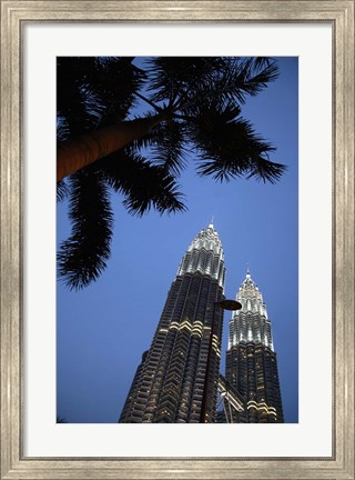 Framed Malaysia, Petronas Twin Towers, Modern buildings Print