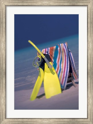 Framed Indian Ocean, Maldive islands, Snorkel gear Print