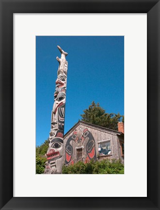 Framed Haida Totem Pole and Tourist Shop, Queen Charlotte Islands, Canada Print