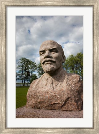 Framed Lithuania, Grutas Park, Statue of Lenin I Print