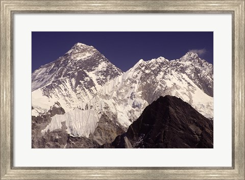 Framed Mt. Everest seen from Gokyo Valley, Sagarnatha National Park, Nepal. Print