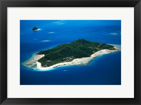 Framed Castaway Island Resort, Mamanuca Islands, Fiji Print
