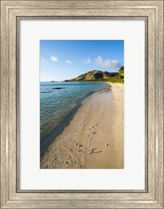 Framed White sandy beach, Oarsman Bay, Yasawa, Fiji, South Pacific Print