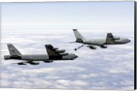 A B-52H Stratofortress refuels with a KC-135R Stratotanker Fine Art Print