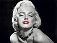 Marilyn Monroe Posing Fine Art Print