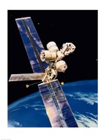Space Station Concept McDonnell Douglas Fine Art Print