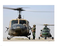 Iraqi air force carries wounded warrior on aeromedical evacuation mission Fine Art Print