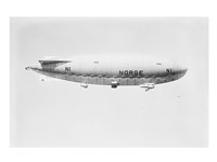 Norge Blimp Flying Framed Print