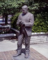 Statue of William Sidney Porter in Greensboro, North Carolina Fine Art Print