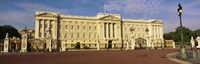 Facade of a palace, Buckingham Palace, London, England Fine Art Print