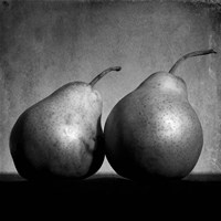 Coqueteo Peras Fine Art Print