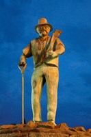 Gumdigger Statue, Dargaville, North Island, New Zealand Fine Art Print