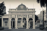 Cuba, Parque Jose Marti, Arco de Triunfo Fine Art Print
