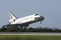 Space Shuttle Discovery Lands on Runway 33 at the Shuttle Landing Facility at Kennedy Space Center in Florida Fine Art Print