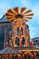 Pyramid Gluhwein Booth Fine Art Print