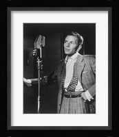 Frank Sinatra (with microphone) Fine Art Print