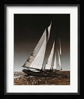 Sailing at Cowes I Fine Art Print