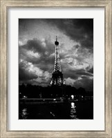 Nuit Orageuse Au Tour Eiffel Giclee