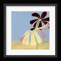 Garden Glimmer I Framed Print