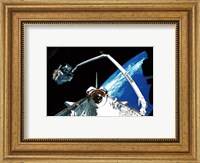 Shuttle discovery Satelite deployment Fine Art Print