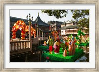 Garden decorations by Mid-Lake Pavilion Teahouse, Yu Yuan Gardens, Shanghai, China Fine Art Print
