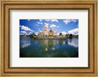 Brunei, Sultan Omar Ali Saifuddin Mosque Fine Art Print
