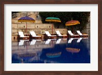 Outdoor swimming pool at Oberoi Amarvilas hotel, Agra, India Fine Art Print