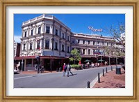 Cafe and Regent Theatre, Octagon, Dunedin, New Zealand Fine Art Print