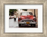 Cuba, Havana, Havana Vieja, 1950s classic car Fine Art Print